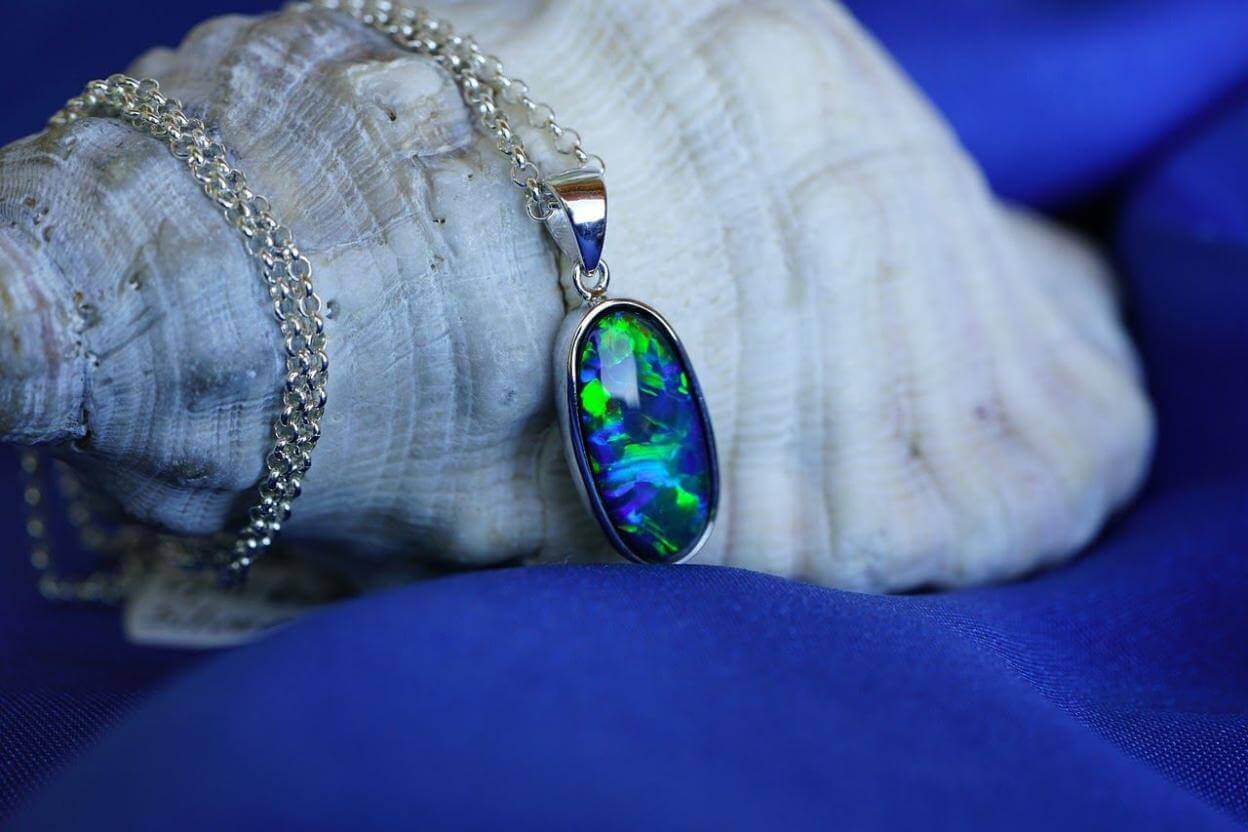 How to Best Wear an Opal?