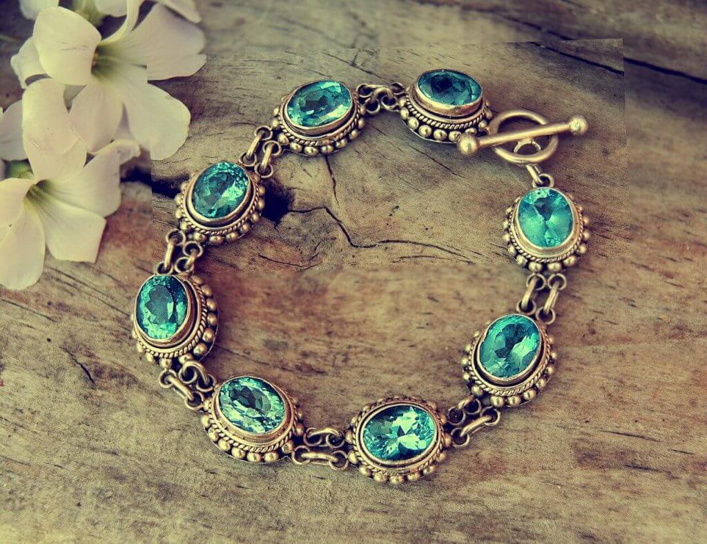 This Evergreen Bracelet