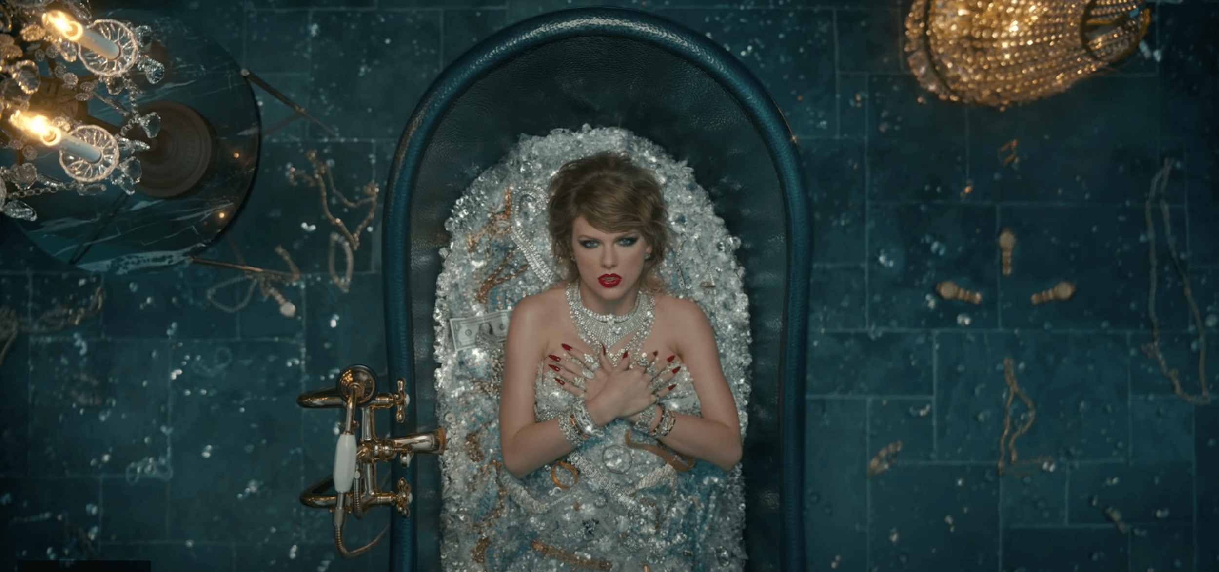 Taylor Swift Gave Us Major Jewellery Goals Through Her Music Videos